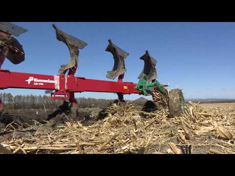 Kverneland plough test in Baoquanling farm格兰五铧犁在宝泉岭农场翻地