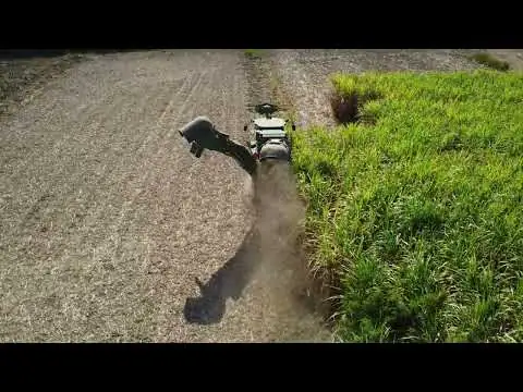 泰国John Deere CH570甘蔗收割作业
